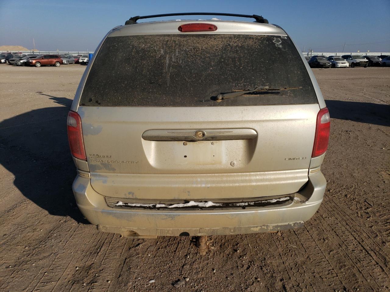 2007 Chrysler Town & Country VIN 2A8GP64L47R305818 Copart auction photo, front end / rear end damage thumbnail 6