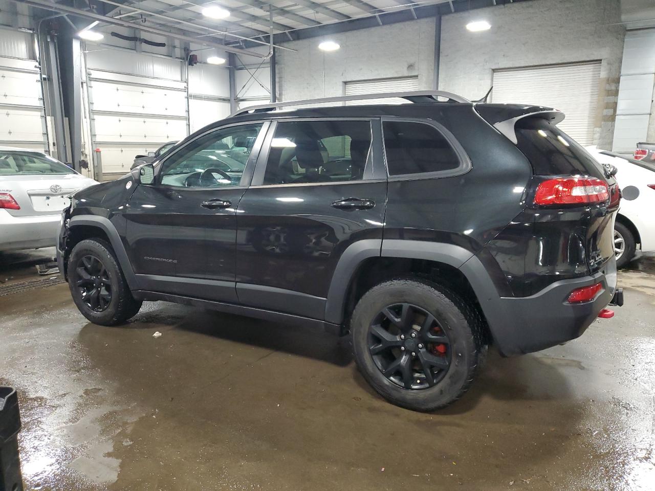 2015 Jeep Cherokee VIN 1C4PJMBS3FW665806 Copart auction photo, front end / side damage thumbnail 2