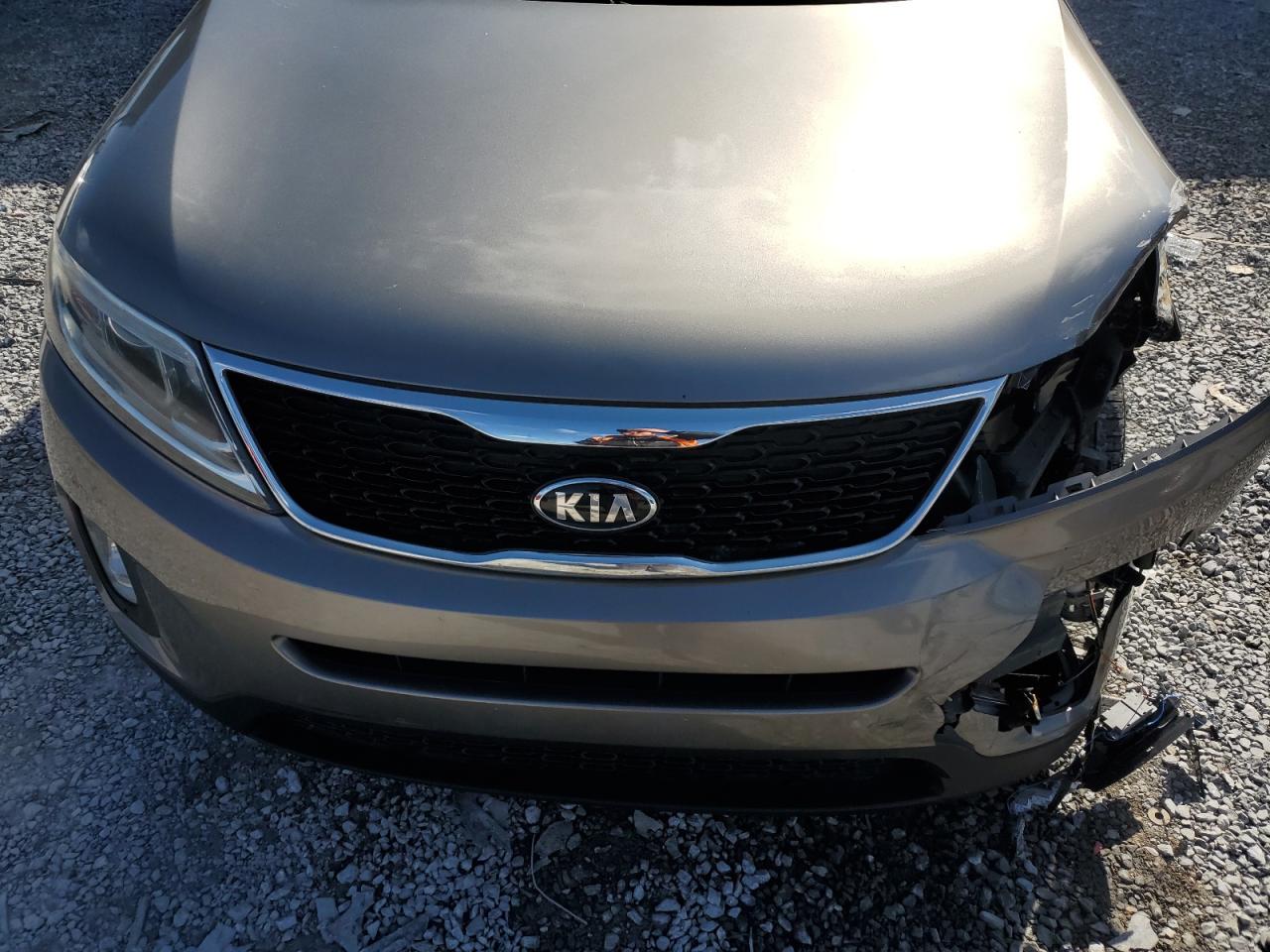2014 KIA Sorento VIN 5XYKU4A77EG514378 Copart auction photo, front end / minor dent/scratches damage thumbnail 12