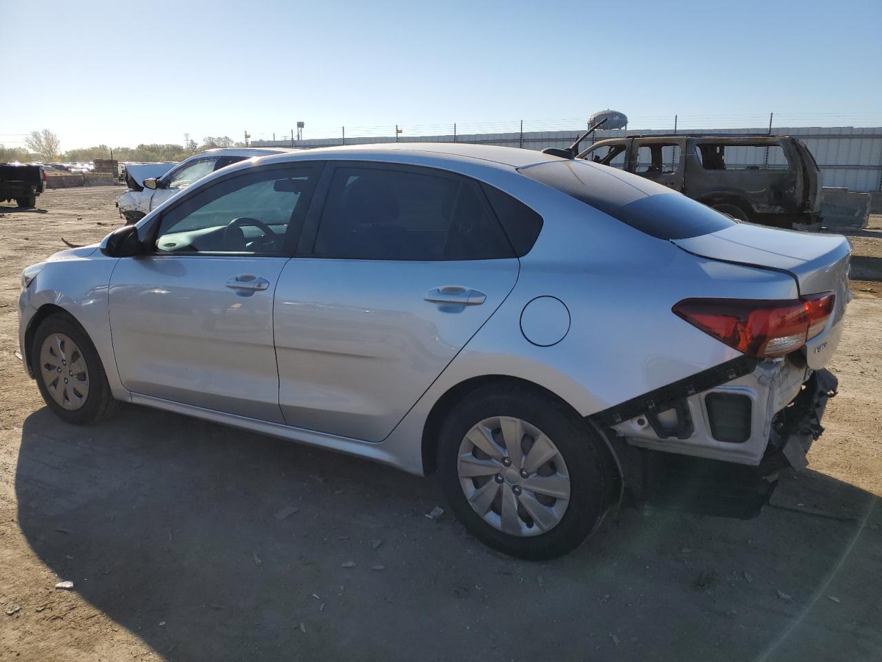 2019 KIA Rio VIN 3KPA24ABXKE170432 Copart auction photo, rear end / minor dent/scratches damage thumbnail 2