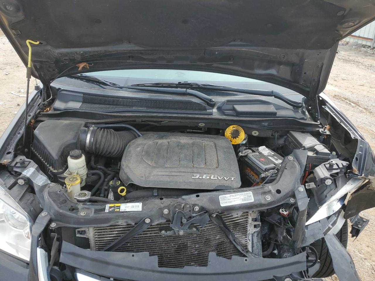 2016 Chrysler Town & Country VIN 2C4RC1BG6GR132694 Copart auction photo, front end damage thumbnail 13