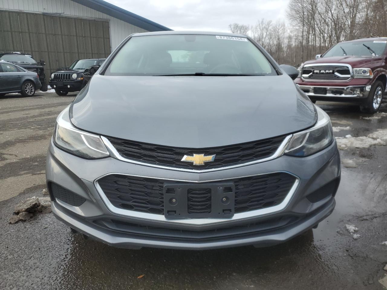 2018 Chevrolet Cruze VIN 1G1BE5SMXJ7120610 Copart auction photo, minor dent/scratches damage thumbnail 5