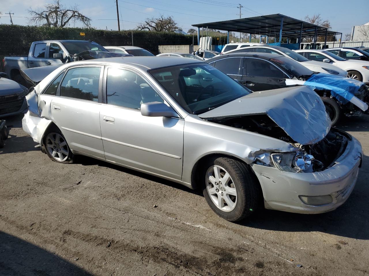 2001 Toyota Avalon VIN 4T1BF28B31U136427 Copart auction photo, all over damage thumbnail 4