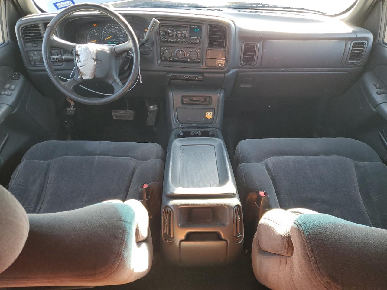 2000 Chevrolet Silverado VIN 1GCFC29U7YE331000 Copart auction photo, front end / minor dent/scratches damage thumbnail 8