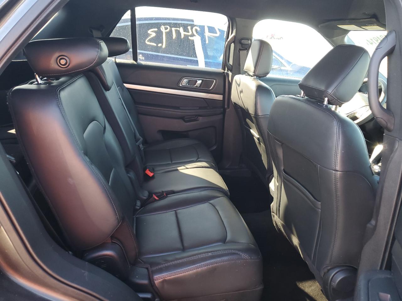 2019 Ford Explorer VIN 1FM5K7DH4KGA58255 Copart auction photo, water/flood damage thumbnail 11