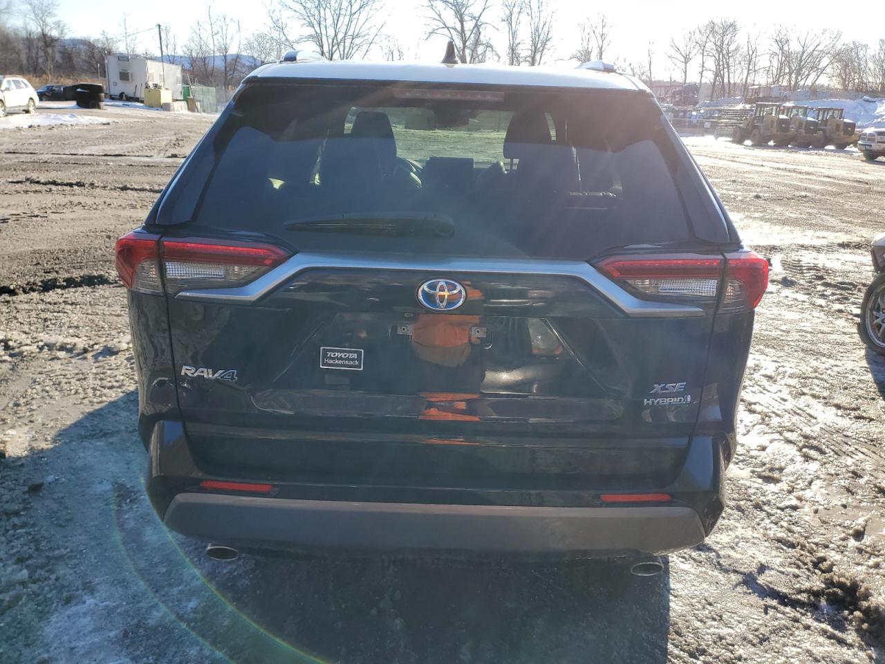 2021 Toyota RAV 4 VIN JTME6RFV9MD510826 Copart auction photo, front end / minor dent/scratches damage thumbnail 6