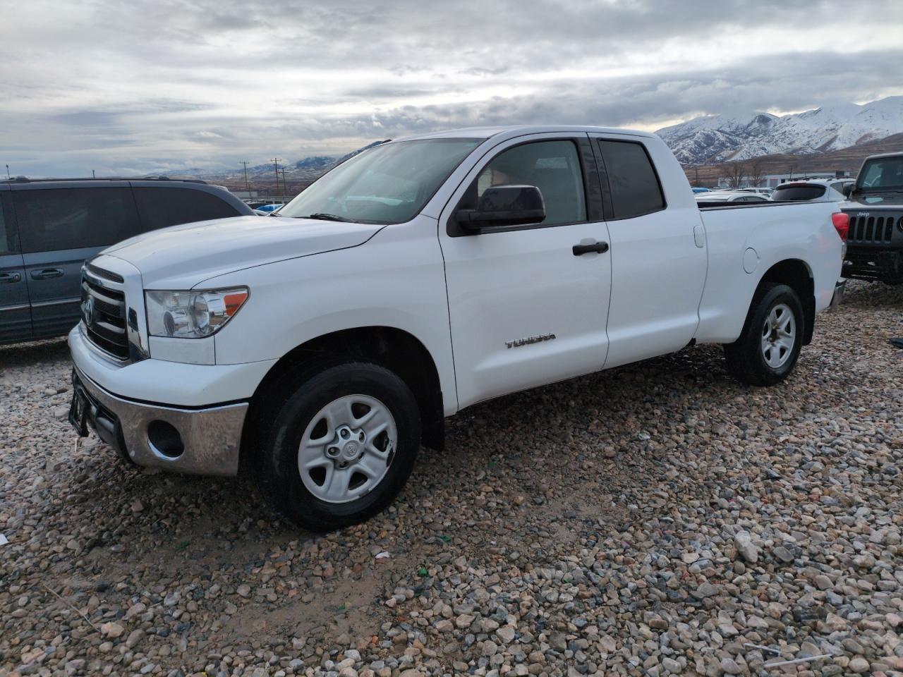 2012 Toyota Tundra VIN 5TFUM5F16CX027752