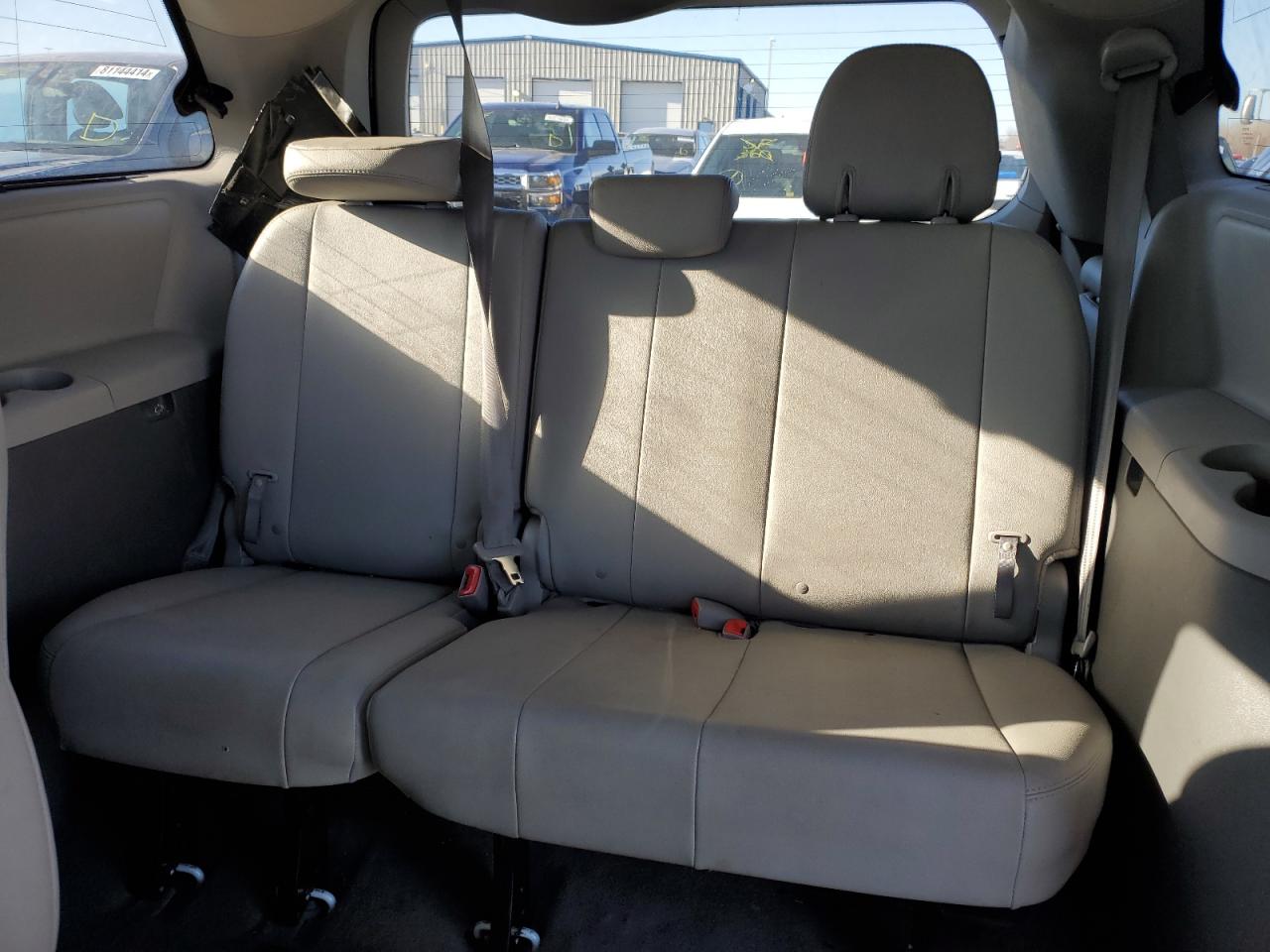 2017 Toyota Sienna VIN 5TDYZ3DC1HS838299 Copart auction photo, front end / all over damage thumbnail 10