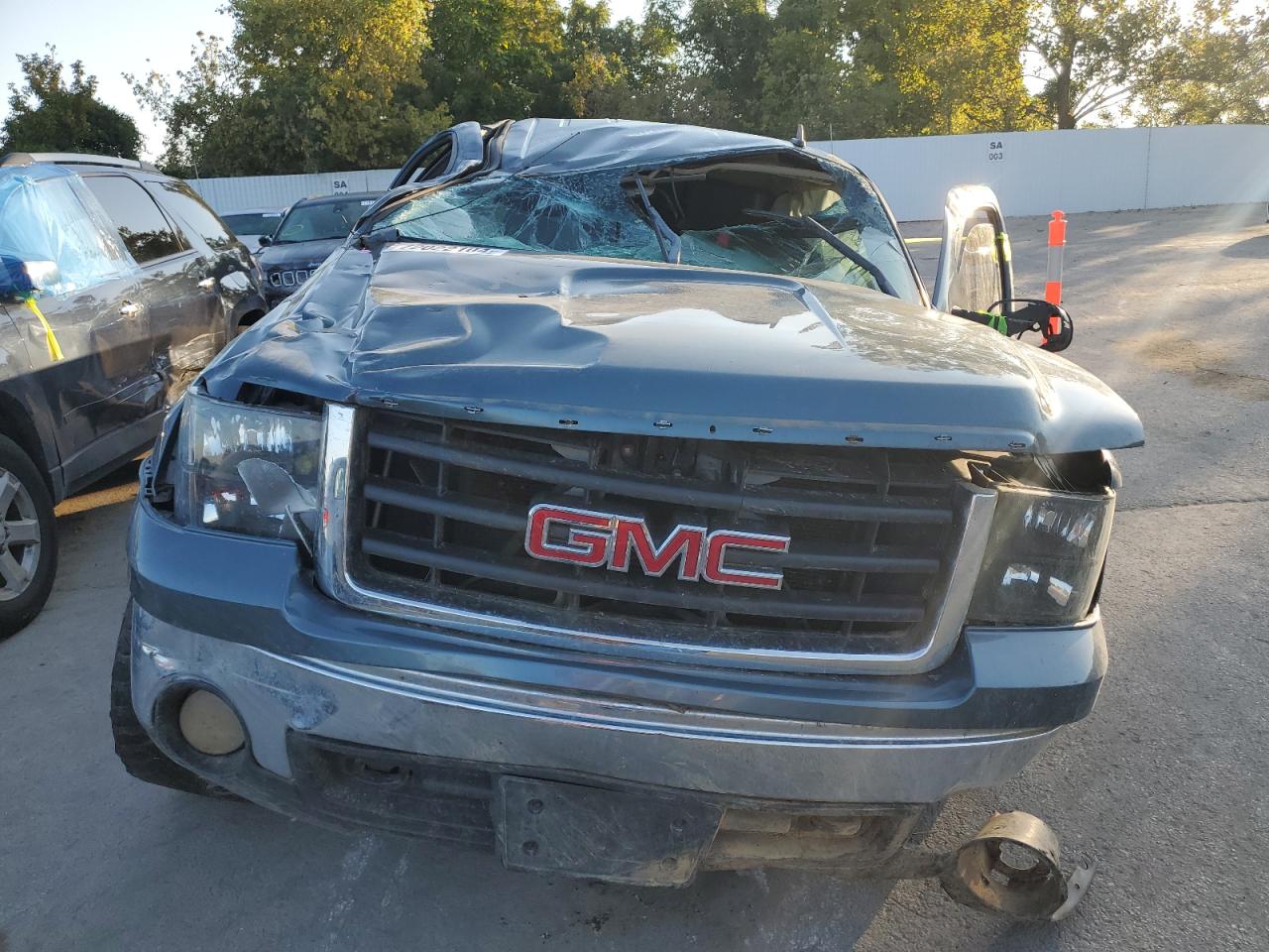 2010 GMC Sierra VIN 1GTSKVE37AZ182229 Copart auction photo, all over damage thumbnail 5