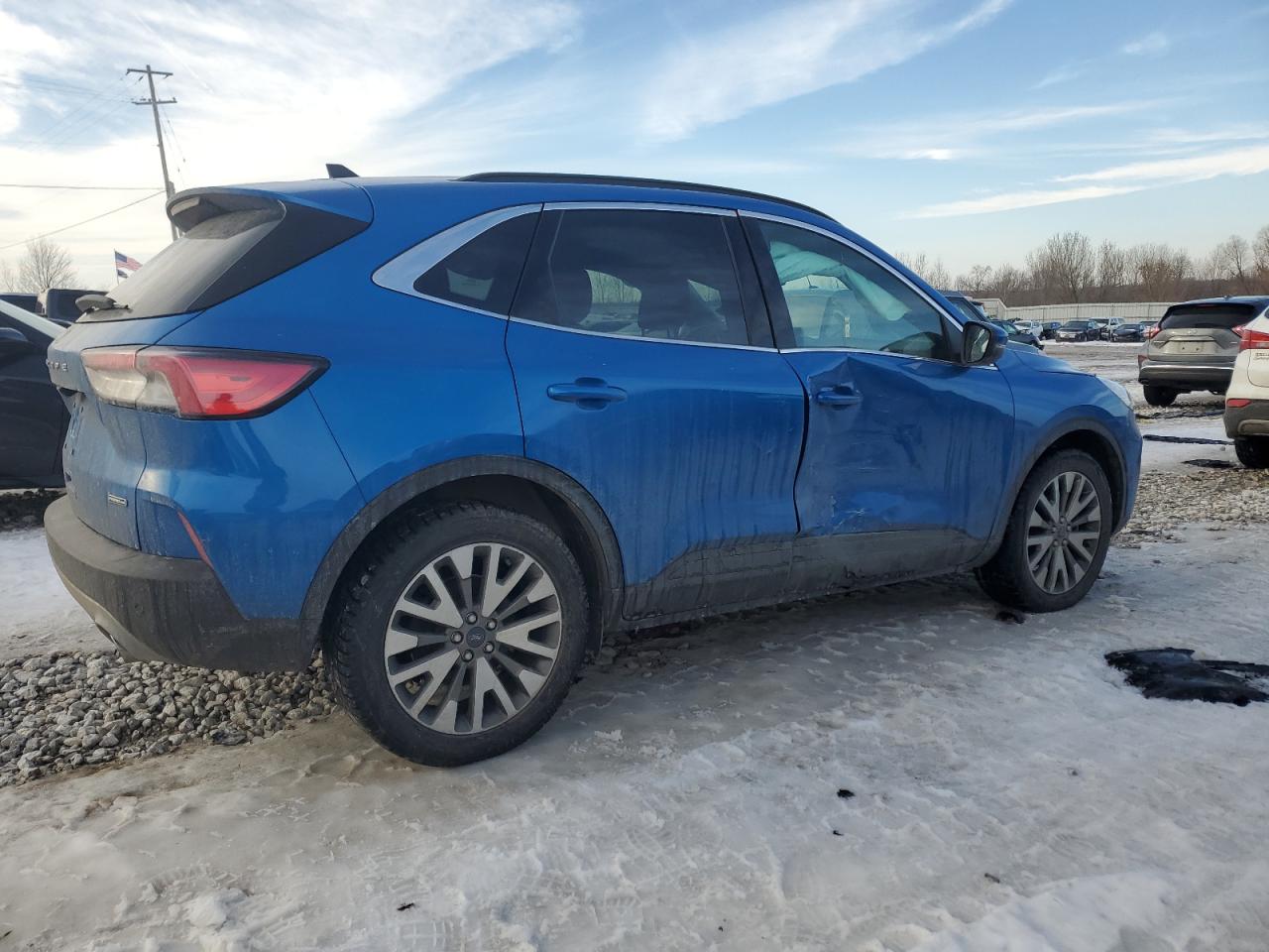 2020 Ford Escape VIN 1FMCU9DZ5LUB82382 Copart auction photo, side damage thumbnail 3