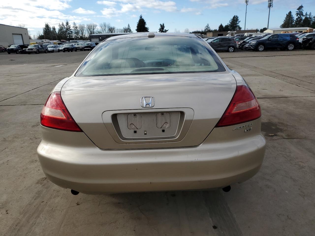 2005 Honda Accord VIN 1HGCM82605A005736 Copart auction photo, frame damage / side damage thumbnail 6