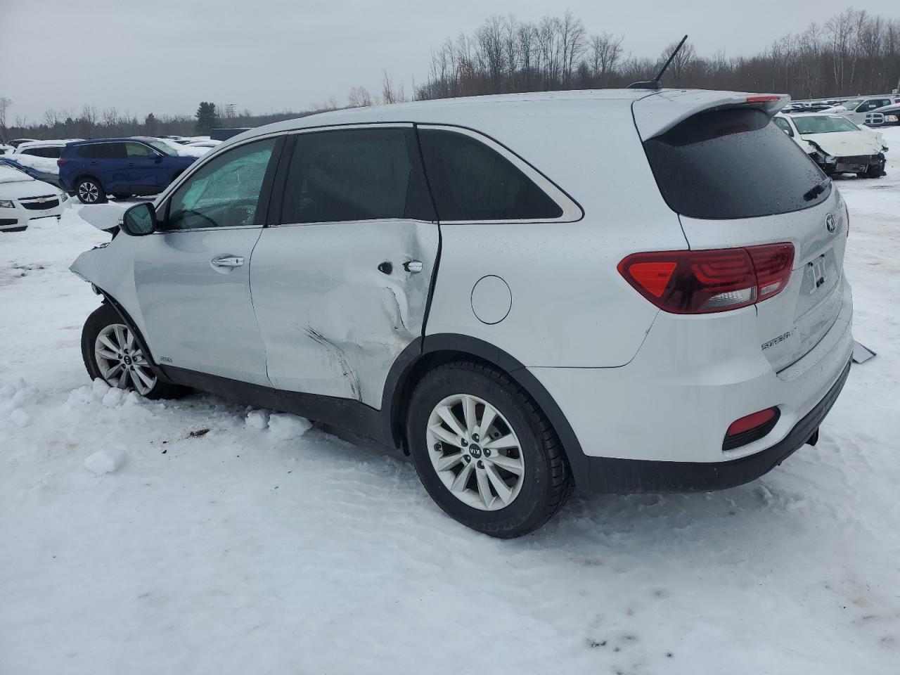 2019 KIA Sorento VIN 5XYPGDA56KG571520 Copart auction photo, front end / side damage thumbnail 2