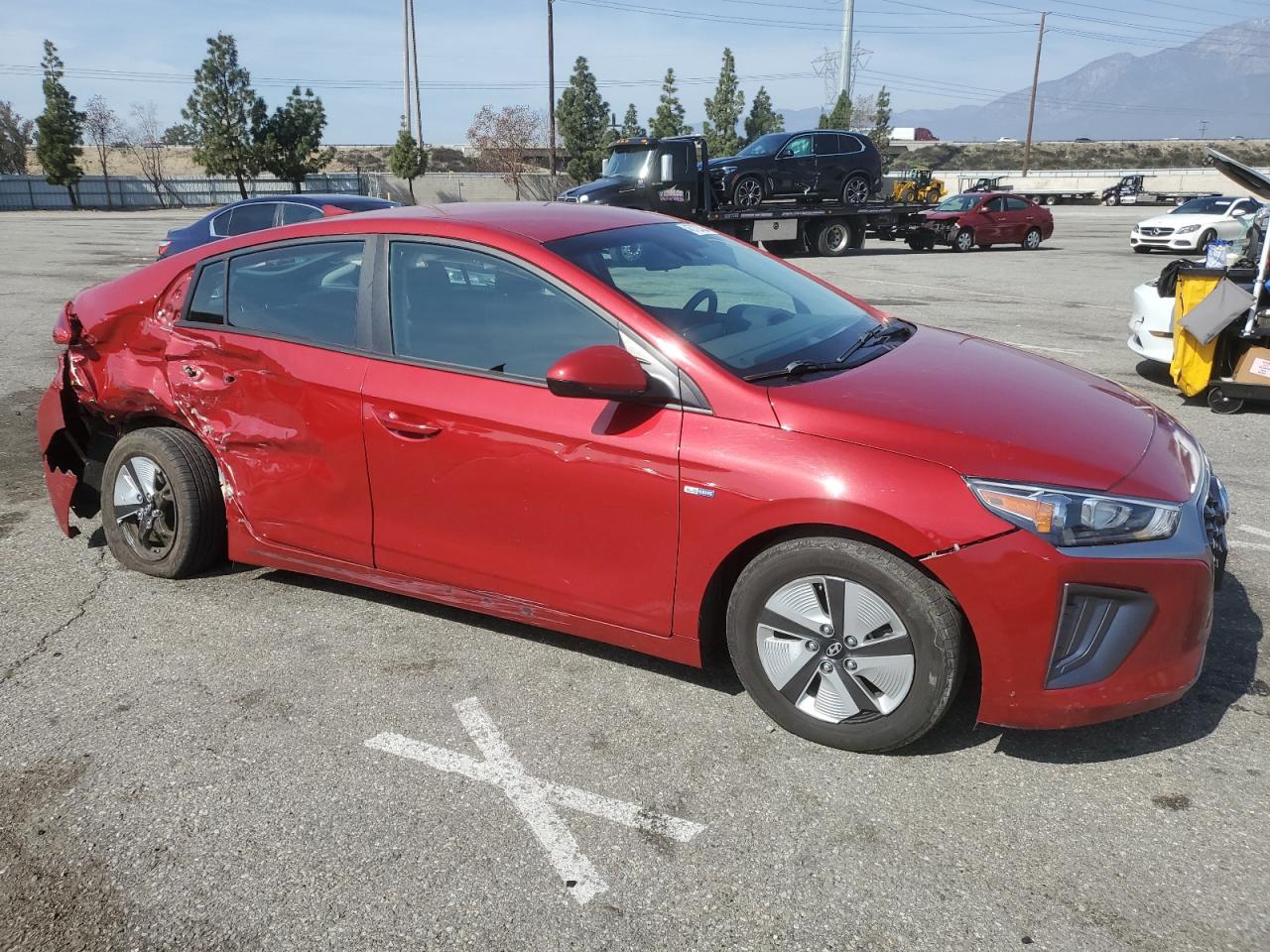 2020 Hyundai IONIQ VIN KMHC65LC7LU225927 Copart auction photo, side / rear end damage thumbnail 4