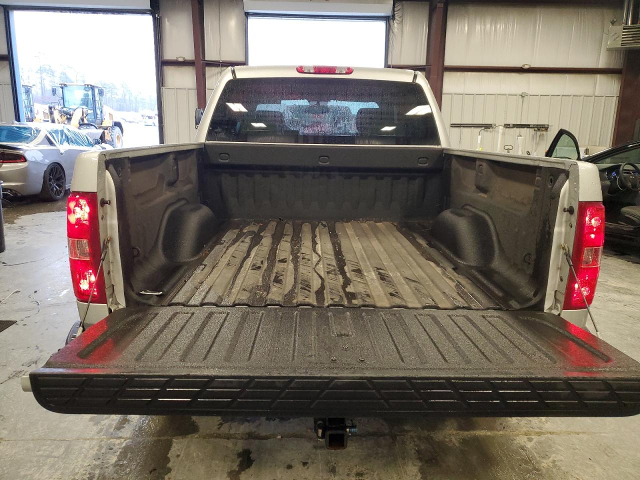 2011 Chevrolet Silverado VIN 3GCPCSE00BG377887 Copart auction photo, front end damage thumbnail 6