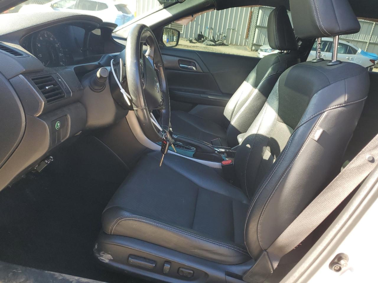 2017 Honda Accord VIN 1HGCR2F50HA304888 Copart auction photo, front end / side damage thumbnail 7