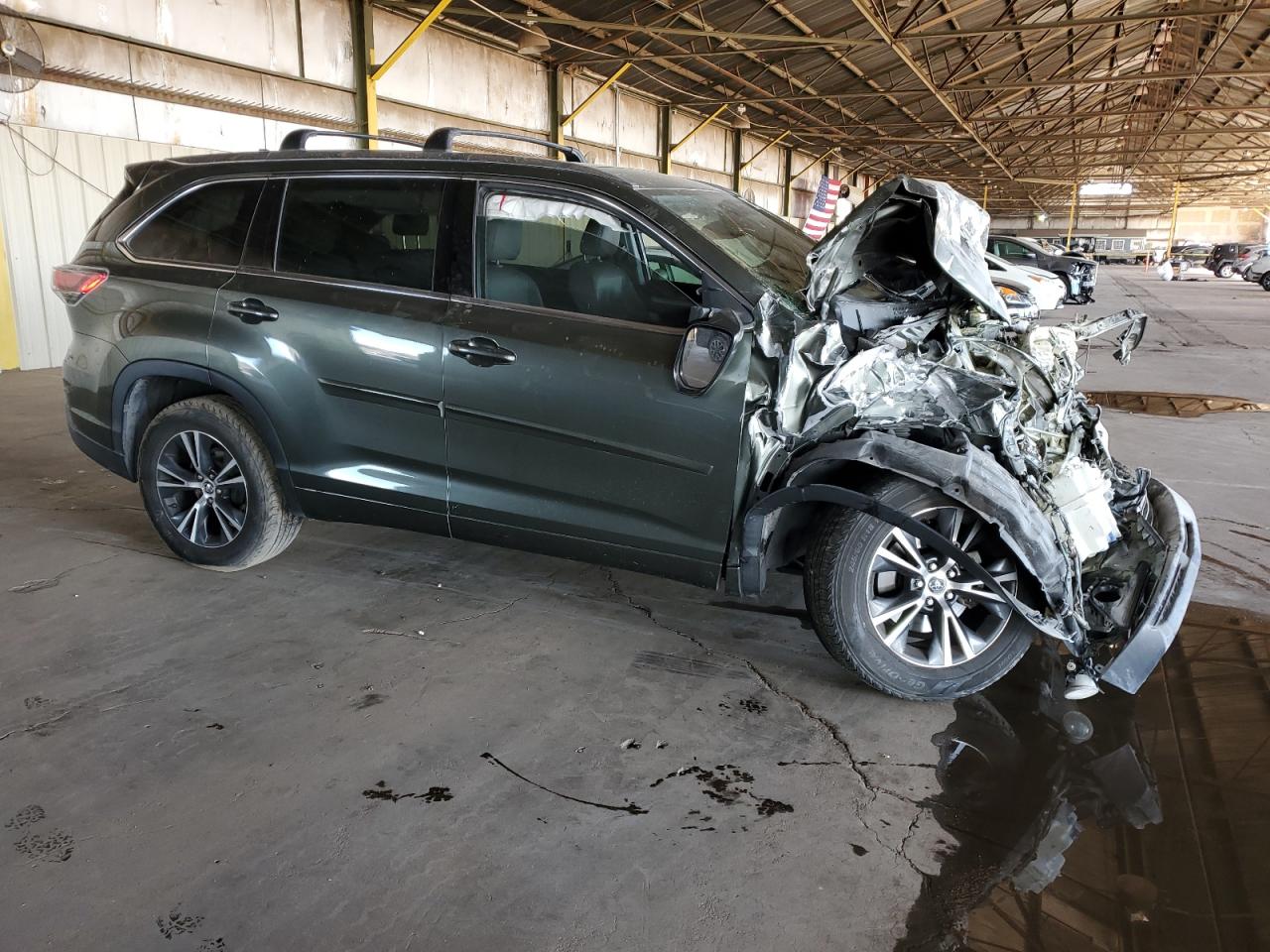 2016 Toyota Highlander VIN 5TDKKRFH6GS128898 Copart auction photo, front end damage thumbnail 4