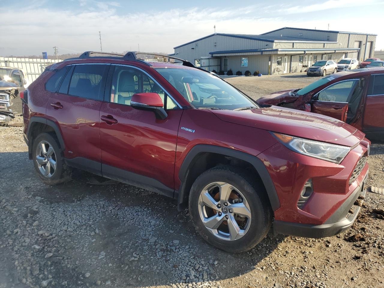 2021 Toyota RAV 4 VIN 4T3B6RFV4MU018503 Copart auction photo, front end / side damage thumbnail 4