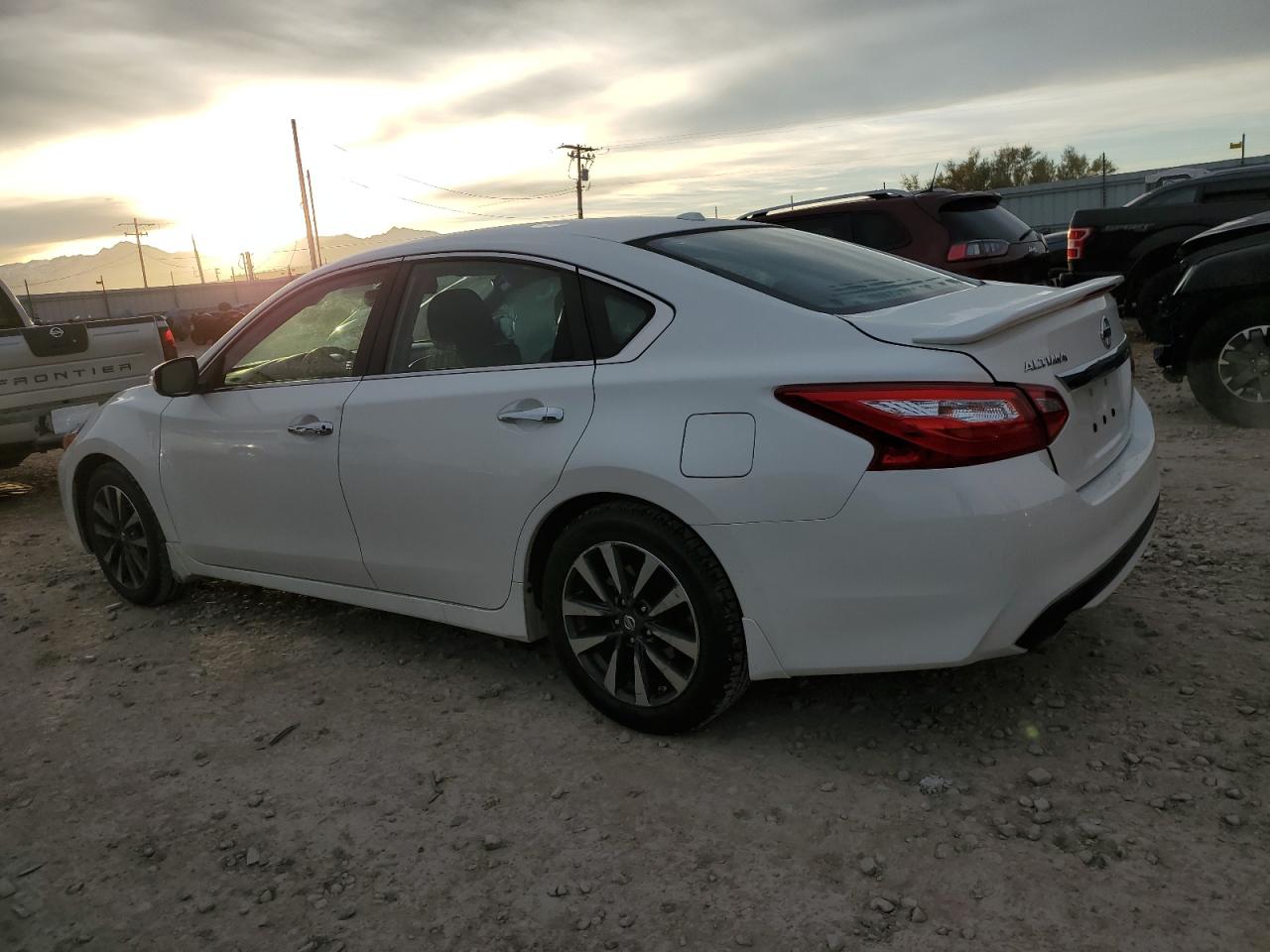 2017 Nissan Altima VIN 1N4AL3AP1HC231322 Copart auction photo, side damage thumbnail 2