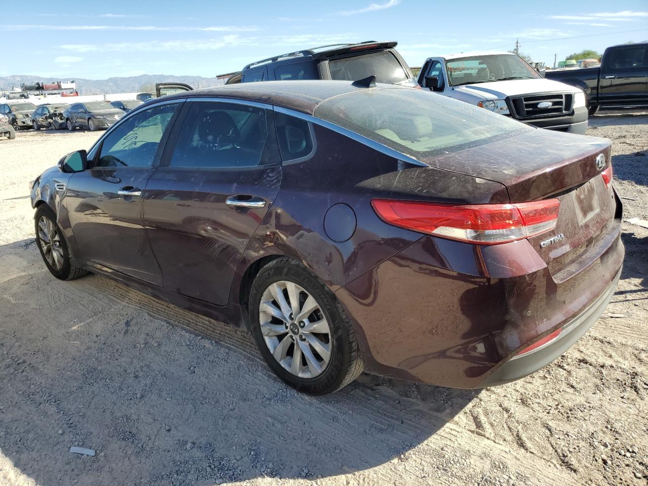 2016 KIA Optima VIN 5XXGU4L39GG083324 Copart auction photo, front end / rear end damage thumbnail 2
