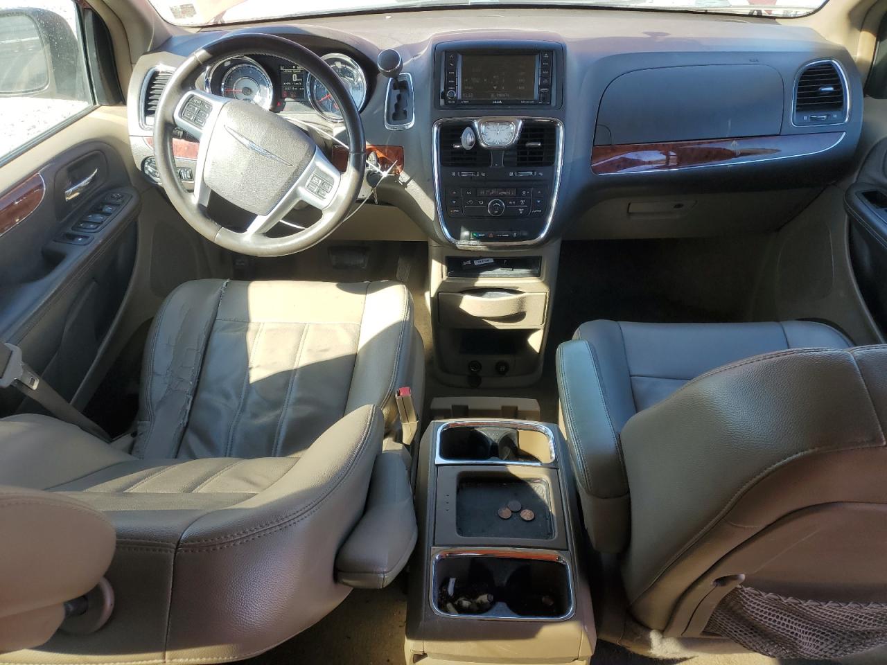 2013 Chrysler Town & Country VIN 2C4RC1BGXDR723820 Copart auction photo, side damage thumbnail 8