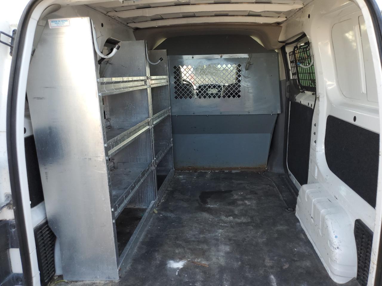 2017 Nissan NV VIN 3N6CM0KN9HK695574 Copart auction photo, water/flood damage thumbnail 10