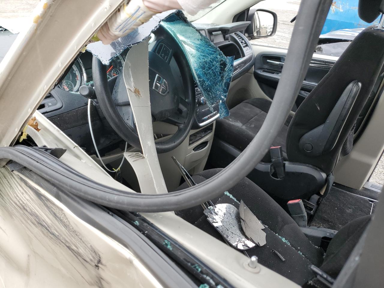 2012 Dodge Caravan VIN 2C4RDGBG2CR336211 Copart auction photo, all over damage thumbnail 8