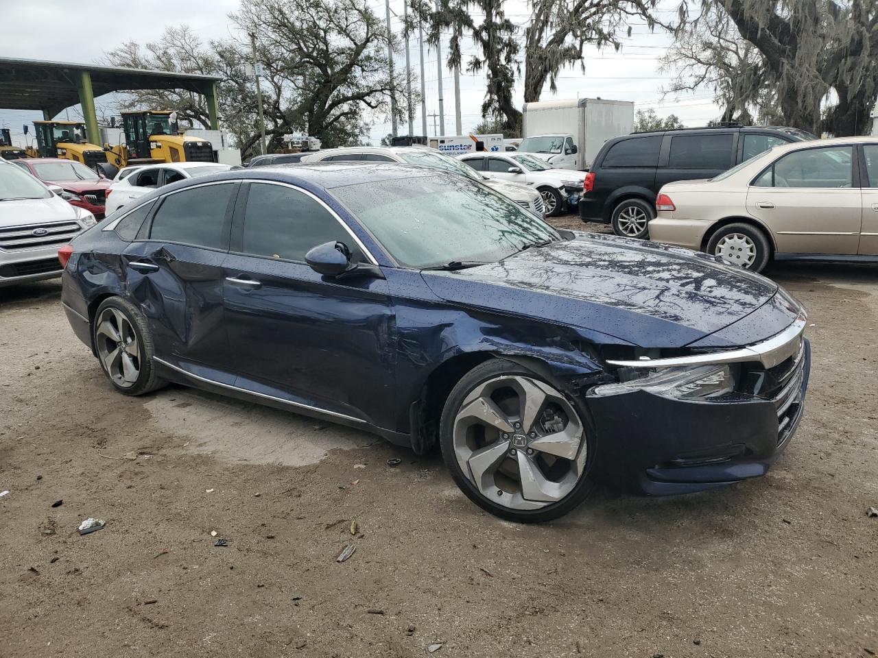 2018 Honda Accord VIN 1HGCV1F97JA015456 Copart auction photo, side / front end damage thumbnail 4