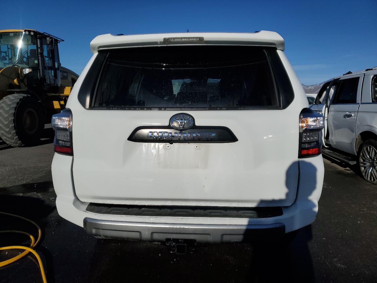 2022 Toyota 4Runner VIN JTEPU5JR8N6030540 Copart auction photo, front end / side damage thumbnail 6