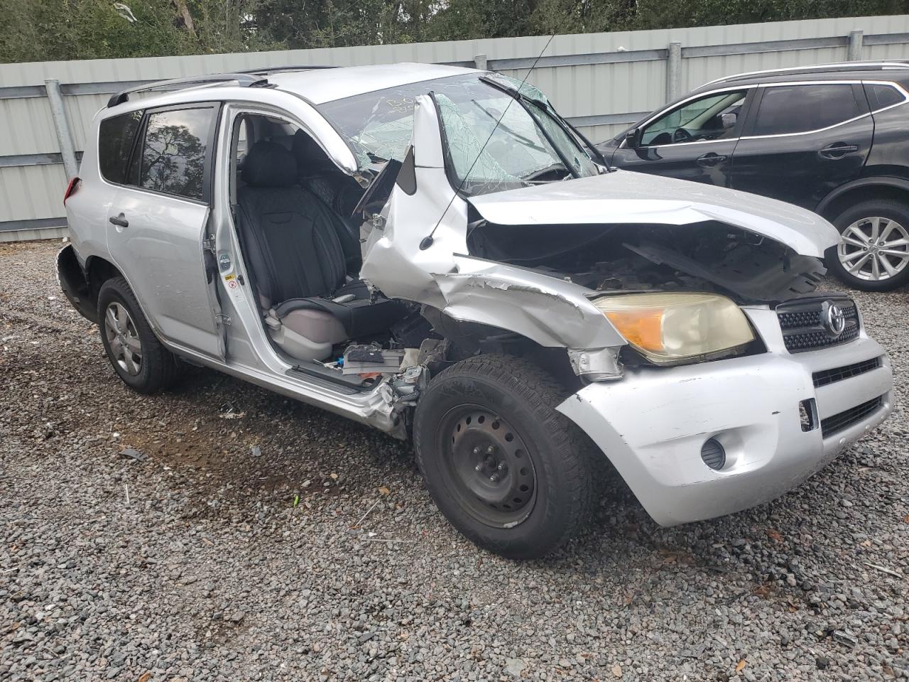 2007 Toyota RAV 4 VIN JTMZD33V776052379 Copart auction photo, all over damage thumbnail 4