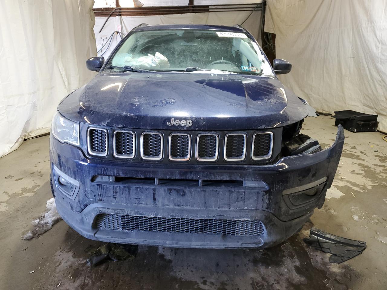 2019 Jeep Compass VIN 3C4NJDBB6KT704590 Copart auction photo, front end / side damage thumbnail 5