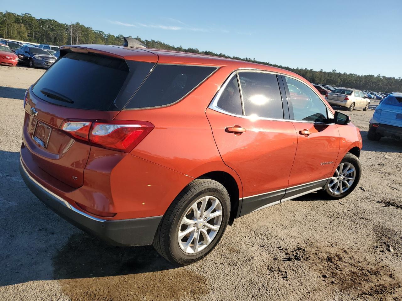 2020 Chevrolet Equinox VIN 2GNAXJEV1L6151409 Copart auction photo, front end damage thumbnail 3