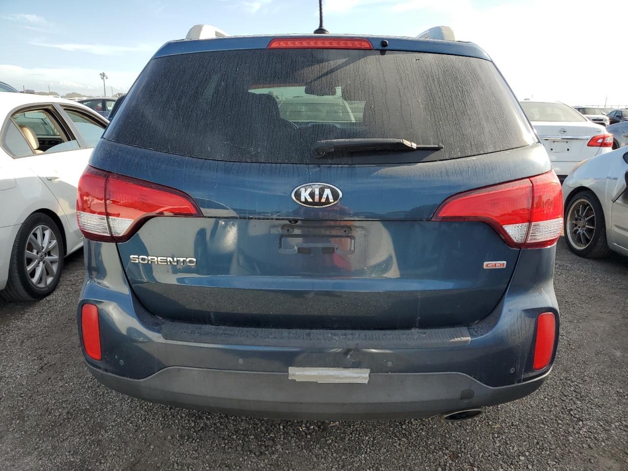 2015 KIA Sorento VIN 5XYKT3A62FG593626 Copart auction photo, water/flood damage thumbnail 6