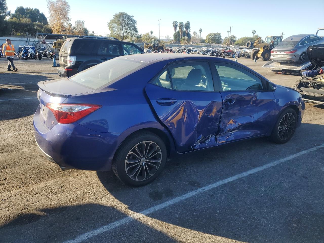 2015 Toyota Corolla VIN 5YFBURHEXFP222237 Copart auction photo, side damage thumbnail 3