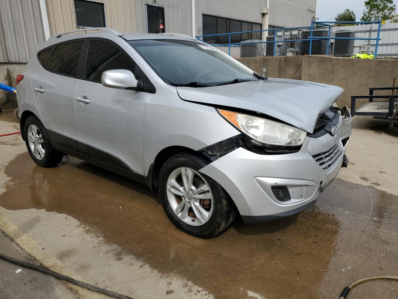 2011 Hyundai Tucson VIN KM8JUCAC1BU188148 Copart auction photo, front end damage thumbnail 4