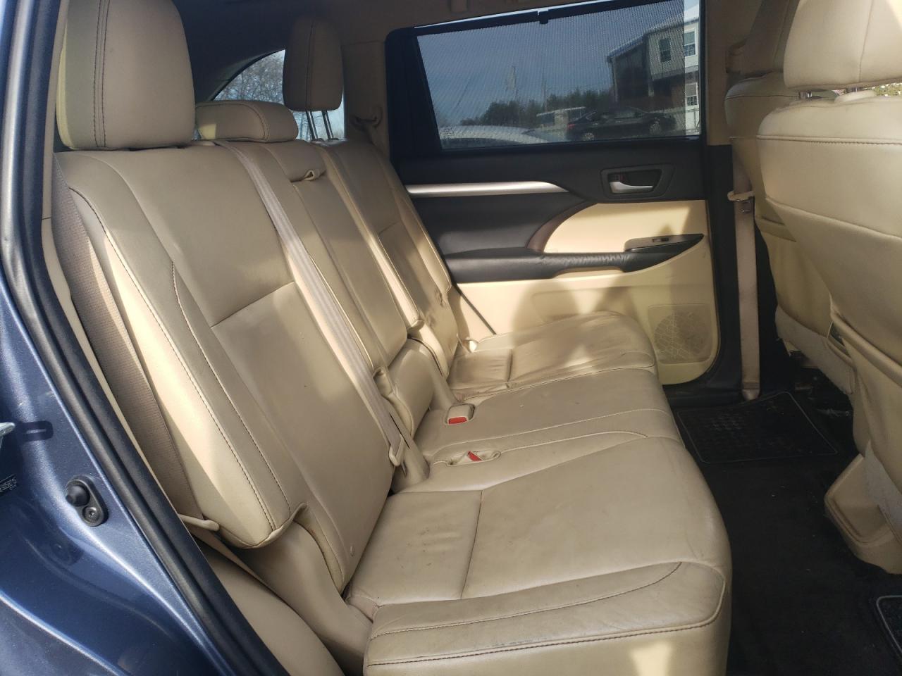2014 Toyota Highlander VIN 5TDJKRFH6ES058215 Copart auction photo, front end / minor dent/scratches damage thumbnail 11