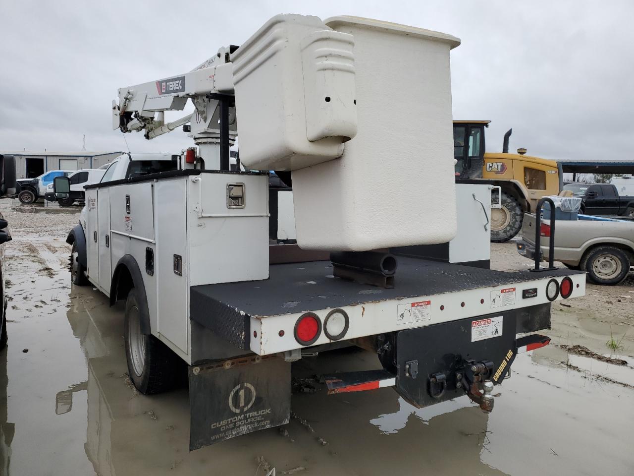2018 RAM 5500 VIN 3C7WRNBL8JG428712 Copart auction photo, front end damage thumbnail 2