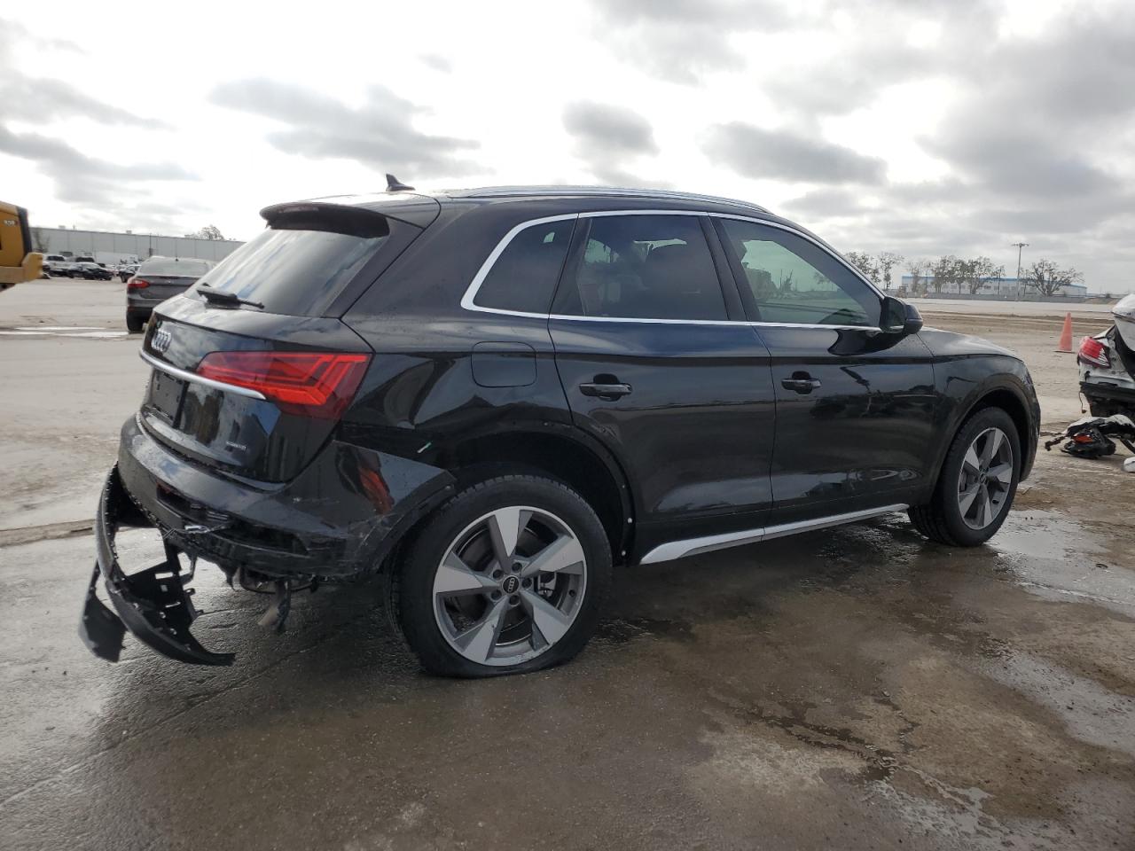 2024 Audi Q5 VIN WA1CBAFY5R2026826 Copart auction photo, rear end damage thumbnail 3