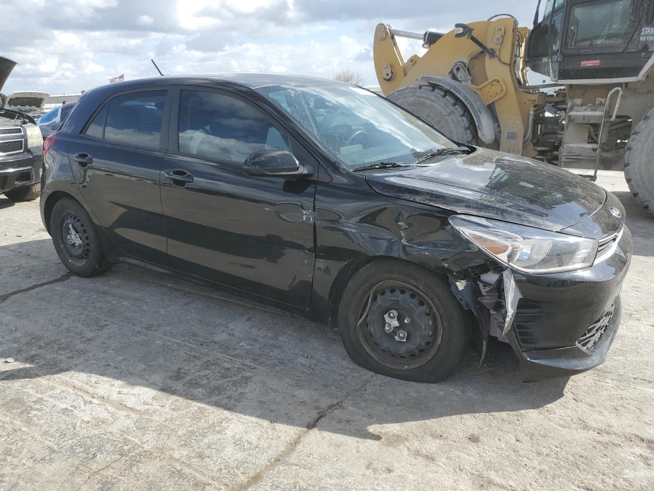 2023 KIA Rio VIN 3KPA25AD0PE530581 Copart auction photo, front end / side damage thumbnail 4