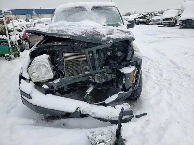 2010 Jeep Liberty (North America) VIN 1J4PN2GK5AW153808 Copart auction photo, front end damage thumbnail 10