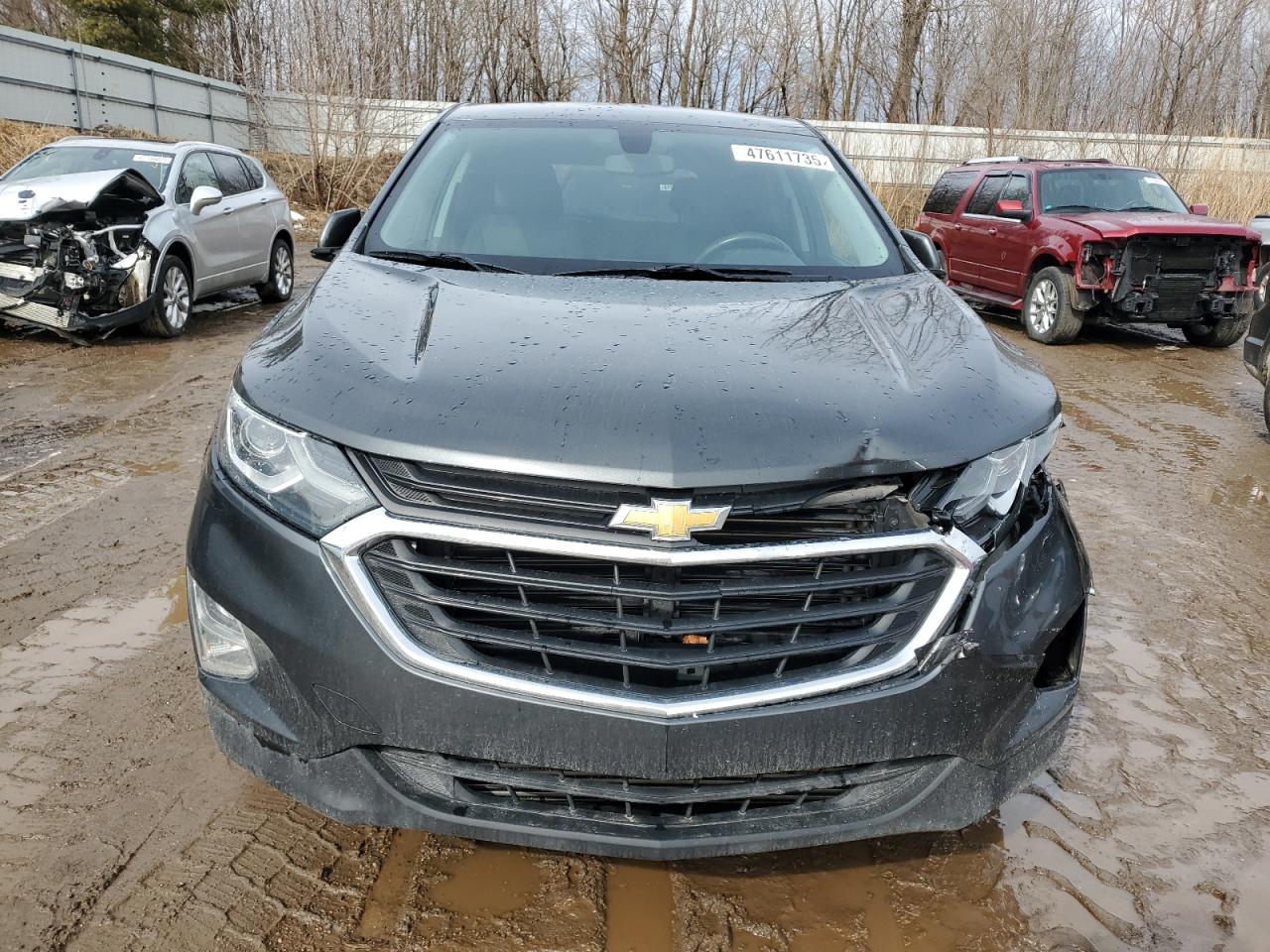 2019 Chevrolet Equinox VIN 3GNAXUEV3KS647877 Copart auction photo, front end / minor dent/scratches damage thumbnail 5