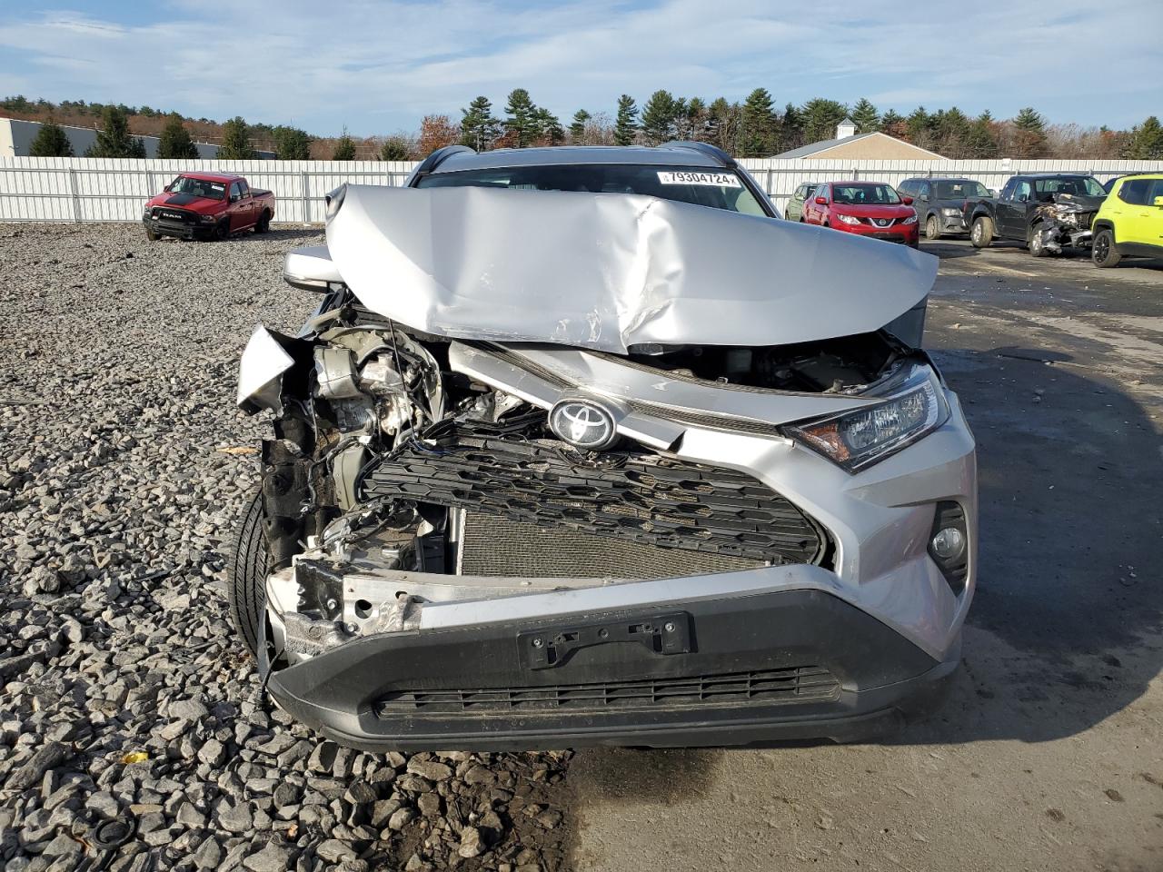 2019 Toyota RAV 4 VIN 2T3P1RFV4KW033925 Copart auction photo, front end damage thumbnail 5