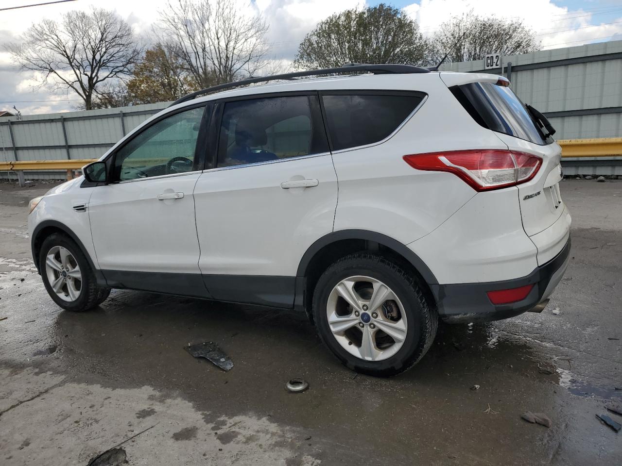 2015 Ford Escape VIN 1FMCU9GX8FUC28625 Copart auction photo, front end damage thumbnail 2