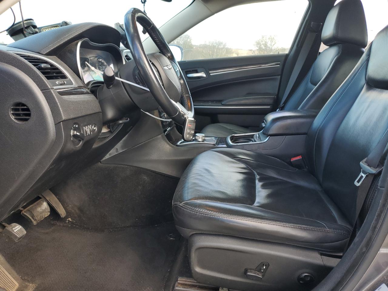 2015 Chrysler 300 VIN 2C3CCAAG8FH899172 Copart auction photo, side damage thumbnail 7
