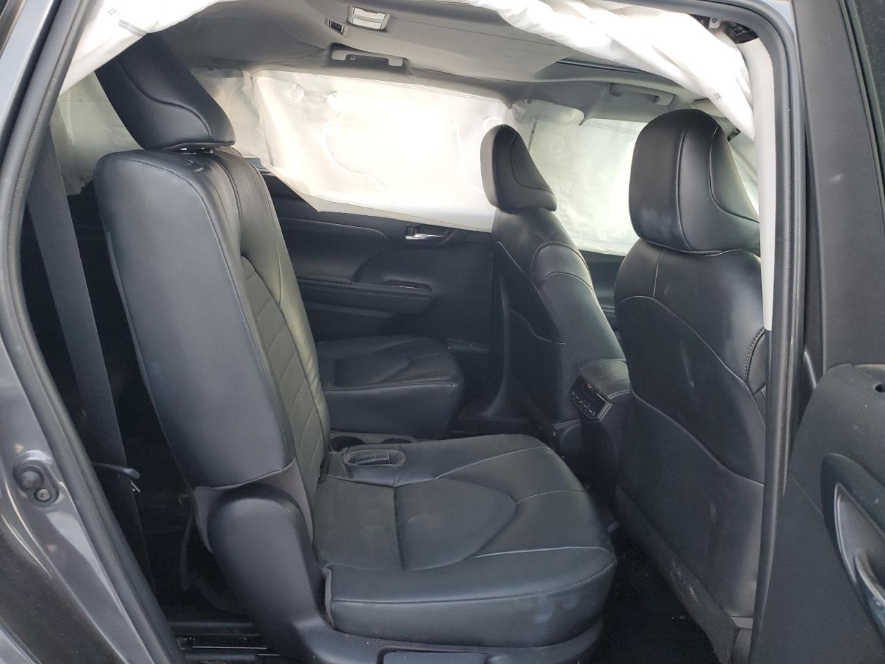 2022 Toyota Highlander VIN 5TDGBRCH1NS072747 Copart auction photo, side / rear end damage thumbnail 12