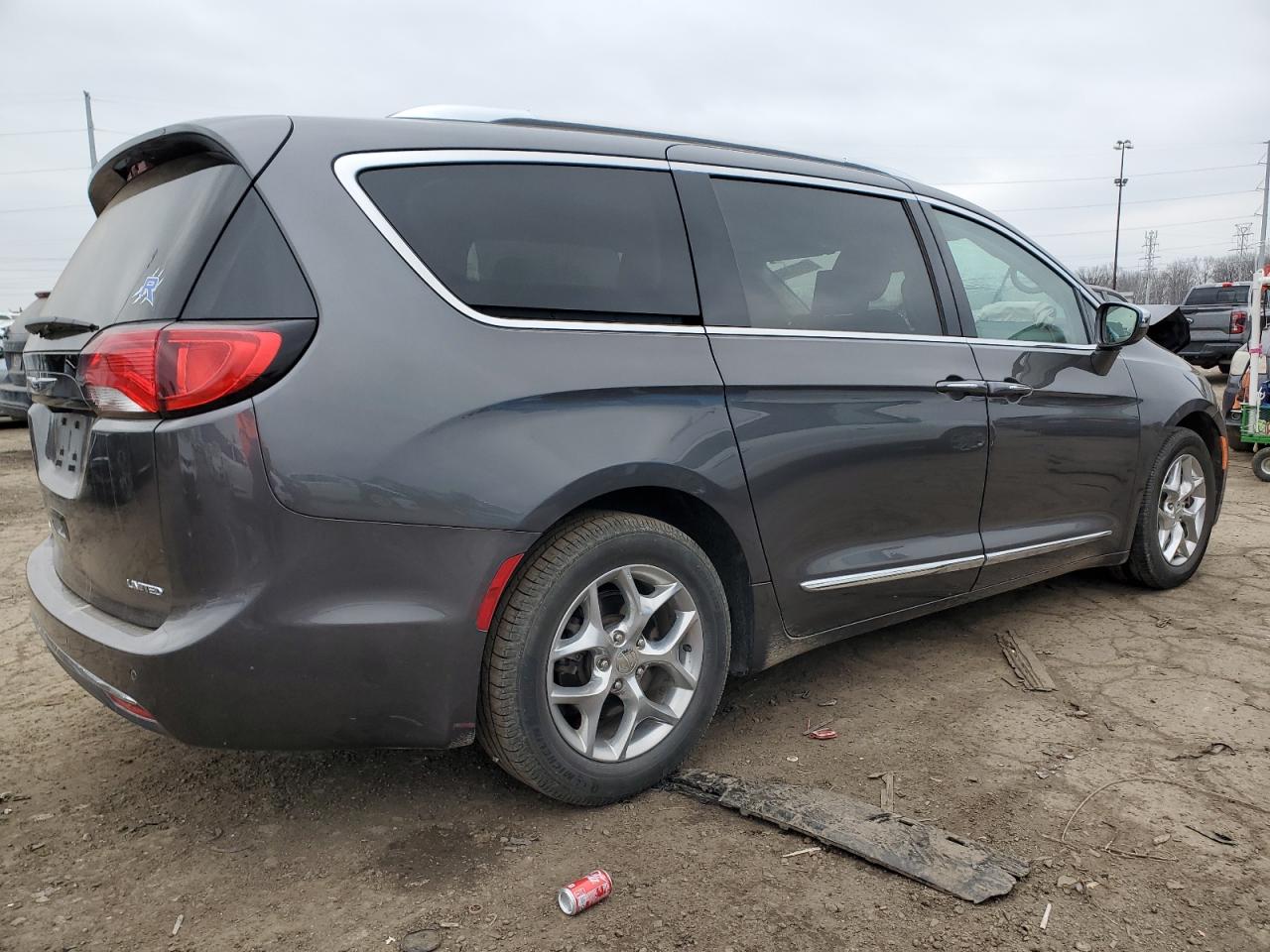 2019 Chrysler Pacifica VIN 2C4RC1GG8KR657614 Copart auction photo, front end damage thumbnail 3