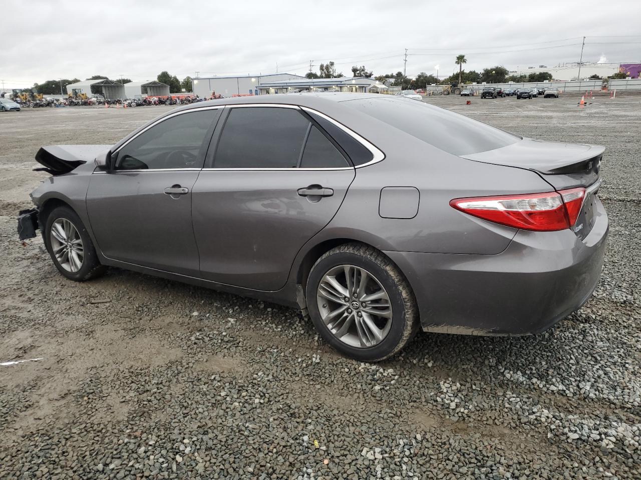 2015 Toyota Camry VIN 4T1BF1FKXFU985314 Copart auction photo, front end damage thumbnail 2
