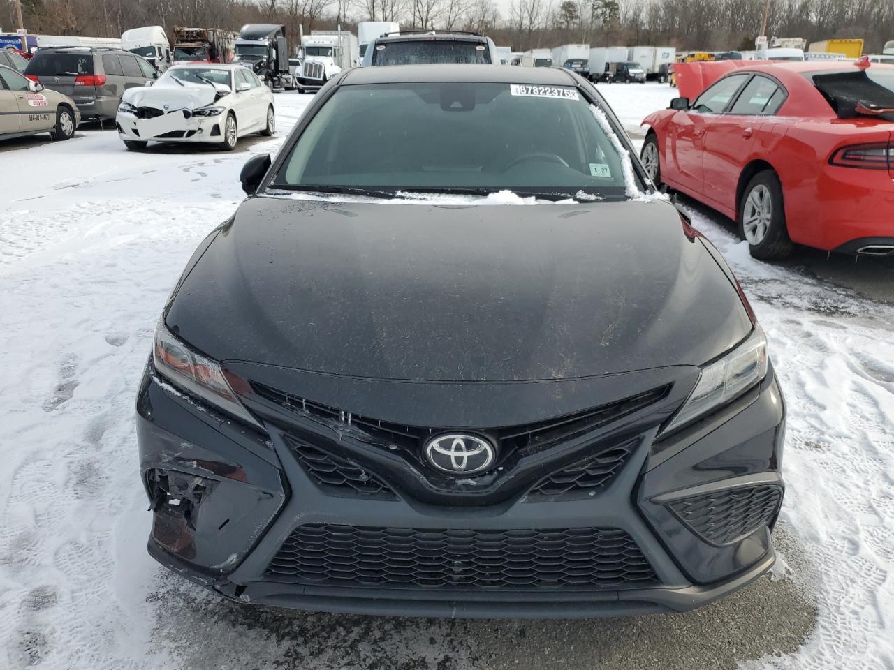 2022 Toyota Camry VIN 4T1G11BK0NU052112 Copart auction photo, side / front end damage thumbnail 5