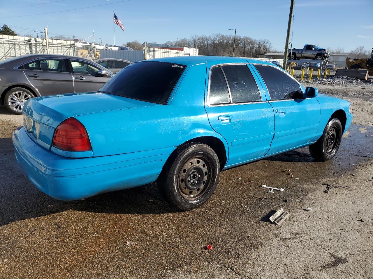 2006 Ford Crown Victoria VIN 2FAFP71W36X150458 Copart auction photo, side / rear end damage thumbnail 3