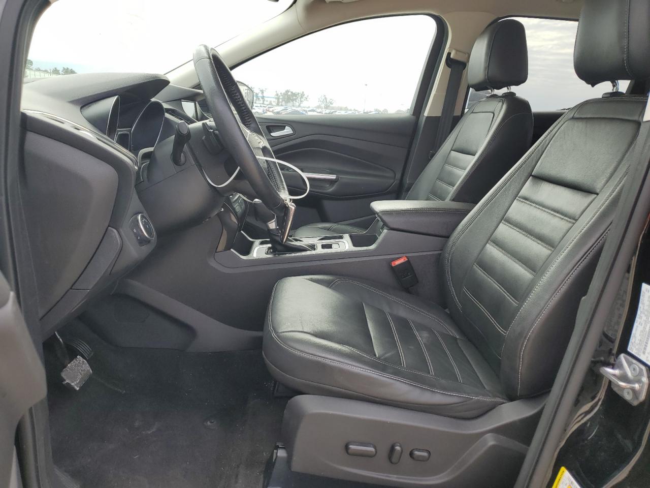 2017 Ford Escape VIN 1FMCU0JD0HUB05933 Copart auction photo, hail / rear end damage thumbnail 7