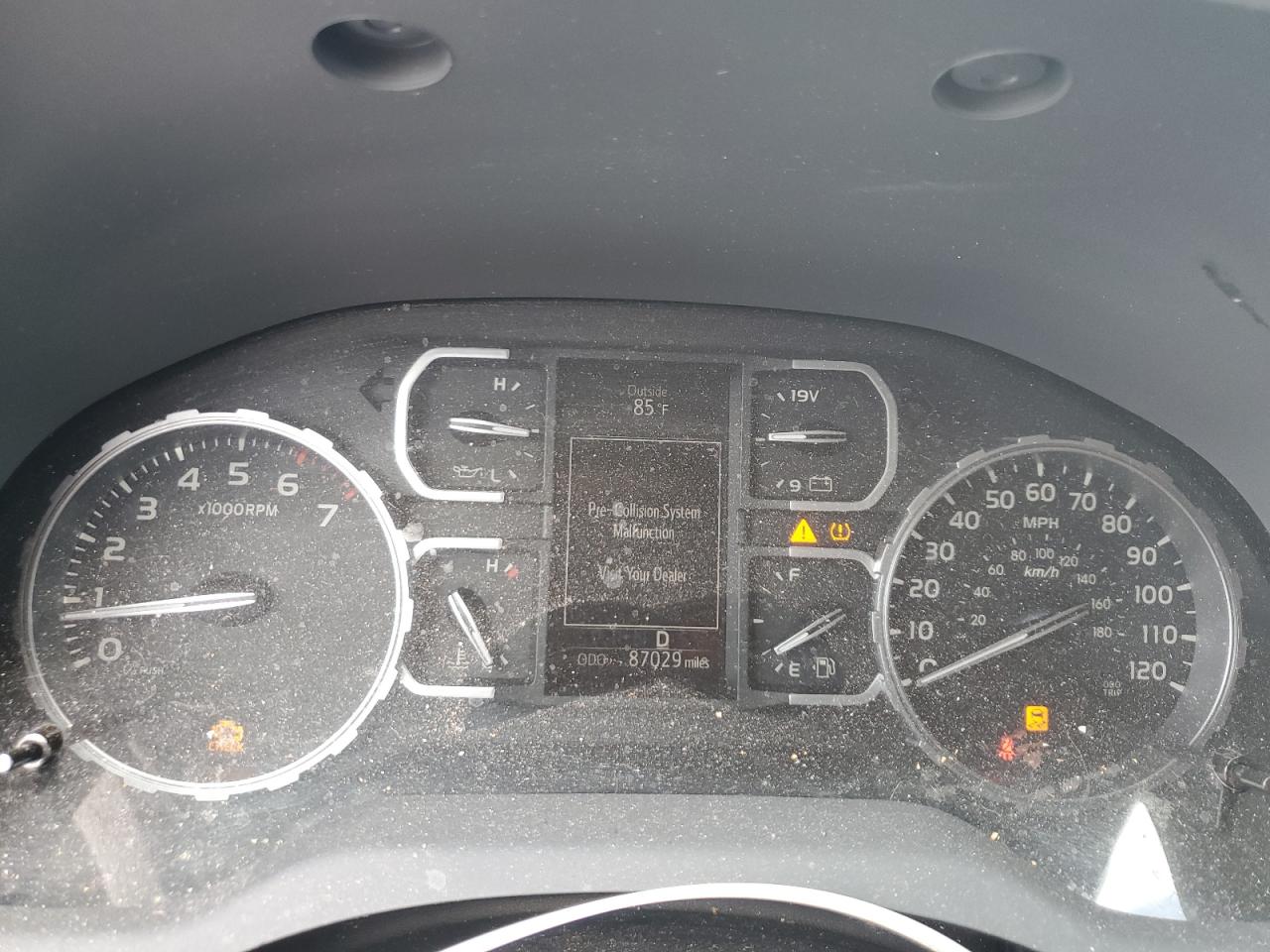 2018 Toyota Tundra VIN 5TFRY5F17JX241625 Copart auction photo, frame damage / front end damage thumbnail 9